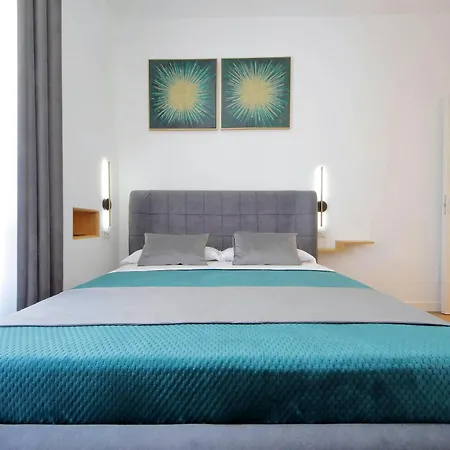 Lux House 4* Ρώμη
