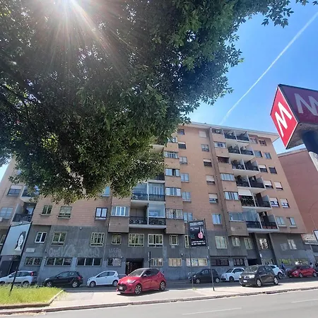 Lux House Πανσιόν 4*